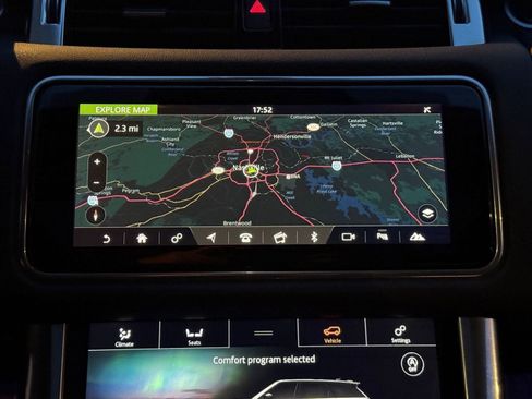 Used 2020 Land Rover Range Rover Sport HSE image 29