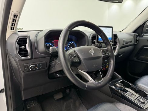 Used 2021 Ford Bronco Sport Outer Banks image 15