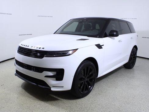 New 2026 Land Rover Range Rover Sport Dynamic SE AWD/4WD image 4