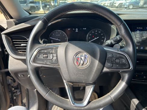 Used 2023 Buick Envision Essence image 14