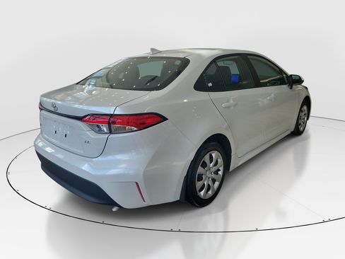 Used 2026 Toyota Corolla LE FWD image 6