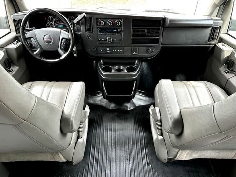 Used 2022 GMC Savana 3500 Extended w/ Driver Convenience Package RWD image 16