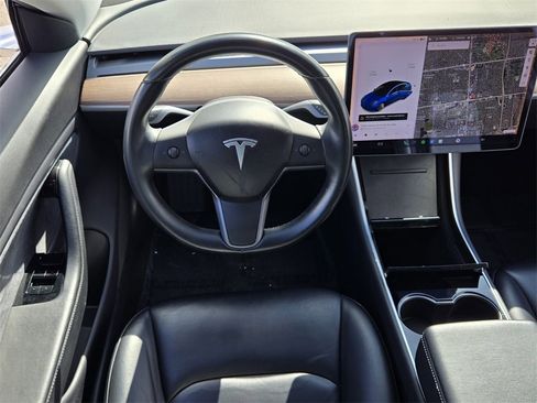 Used 2019 Tesla Model 3 Long Range image 13