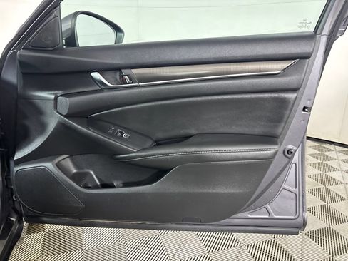 Used 2020 Honda Accord Sport image 25