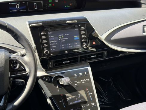 Used 2019 Toyota Mirai FWD image 9
