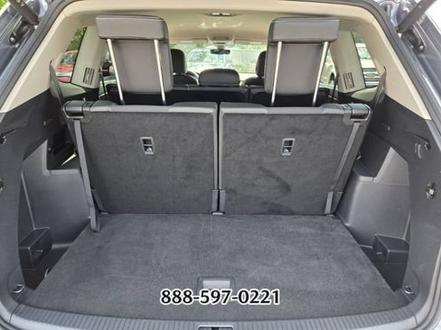Certified 2025 Volkswagen Atlas SE AWD/4WD image 17