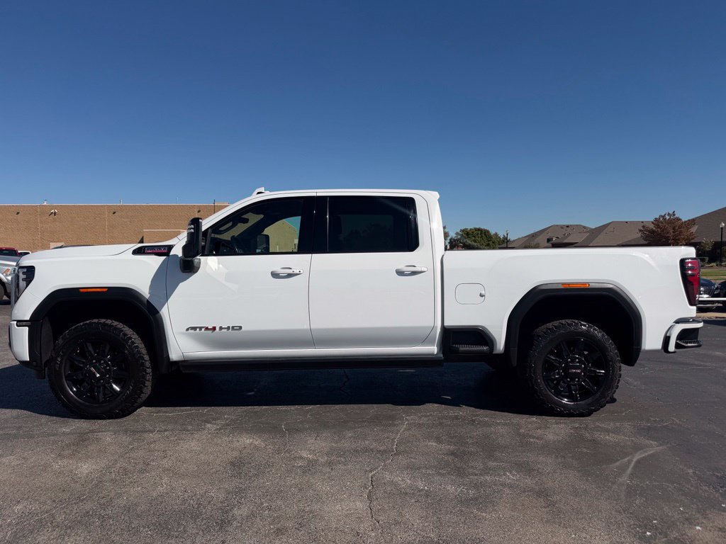 Used 2024 GMC Sierra 2500 AT4 w/ AT4 Premium Plus Package AWD/4WD image 13