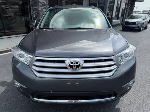 Used 2011 Toyota Highlander Limited w/ Tow Pkg AWD/4WD image 15