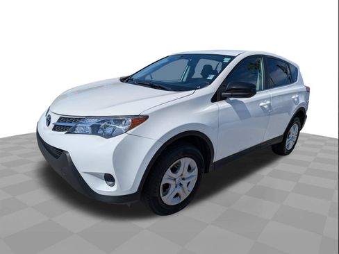 Used 2013 Toyota RAV4 LE FWD image 8