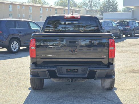 Used 2022 Chevrolet Colorado LT w/ LT Convenience Package image 4