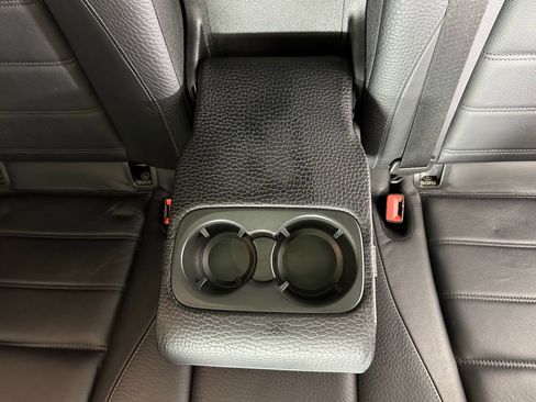 Used 2022 Mercedes-Benz GLE 350 4MATIC image 32