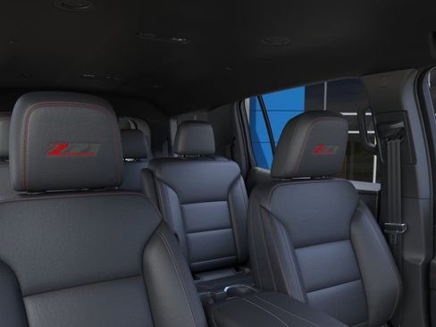 New 2026 Chevrolet Traverse Z71 w/ Driver Confidence Package AWD/4WD image 25