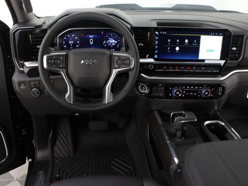 New 2026 Chevrolet Silverado 1500 LT Trail Boss w/ LT Trail Boss Premium Package AWD/4WD image 12