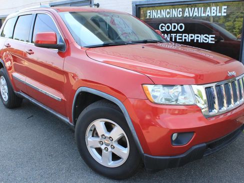 Used 2011 Jeep Grand Cherokee Laredo image 10