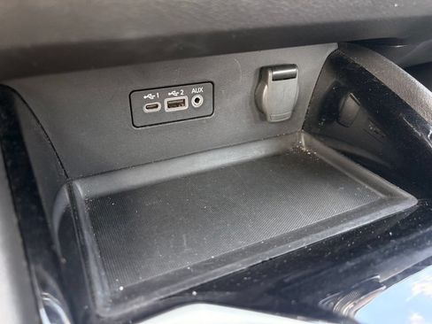 Used 2024 Nissan Altima 2.5 SV FWD image 18