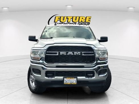 Used 2022 RAM 2500 Tradesman w/ Chrome Appearance Group AWD/4WD image 2