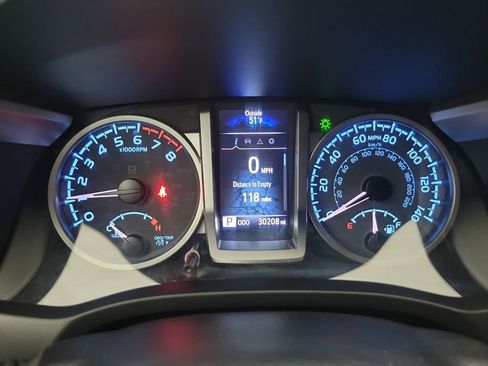 Used 2022 Toyota Tacoma SR5 image 17