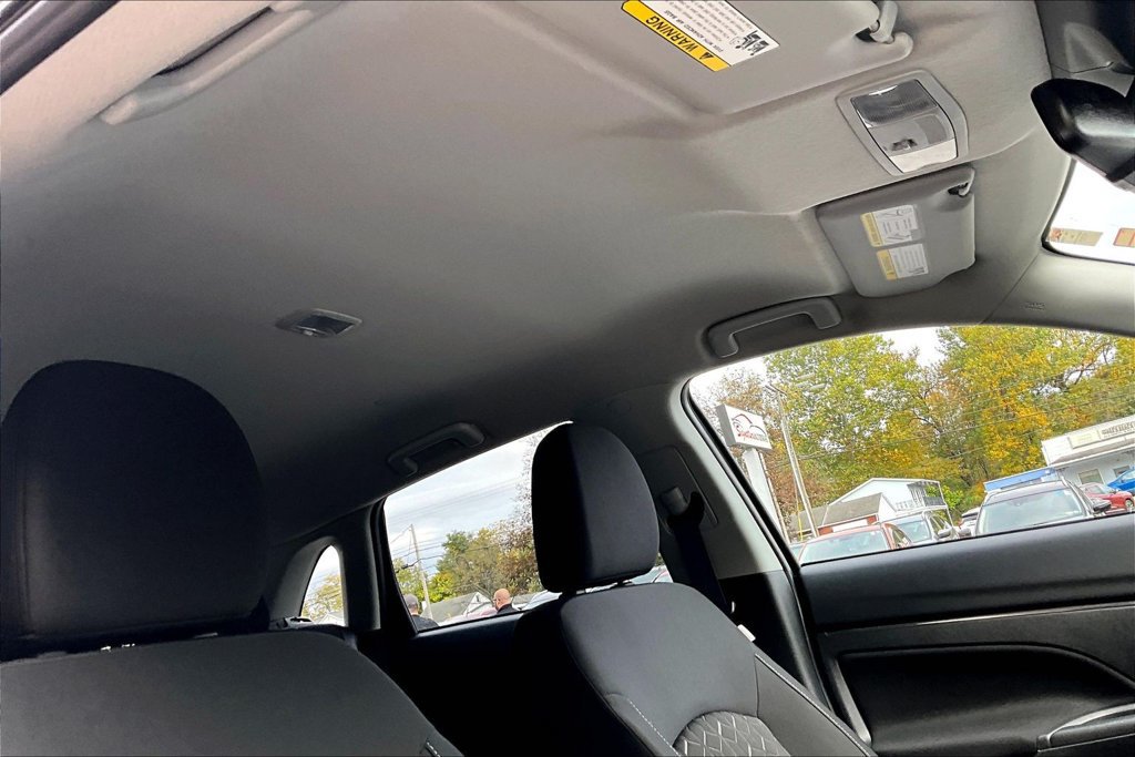 Used 2025 Mitsubishi Outlander Sport ES AWD/4WD image 21