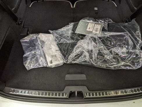 New 2026 Volvo XC90 B6 Plus w/ Protection Package Premier image 28