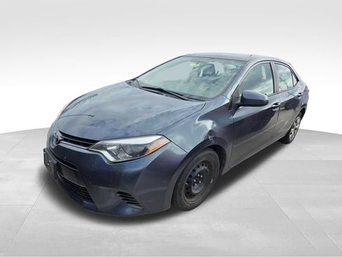 Used 2015 Toyota Corolla LE FWD image 1
