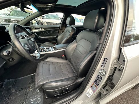 Used 2023 Kia Stinger GT2 image 31