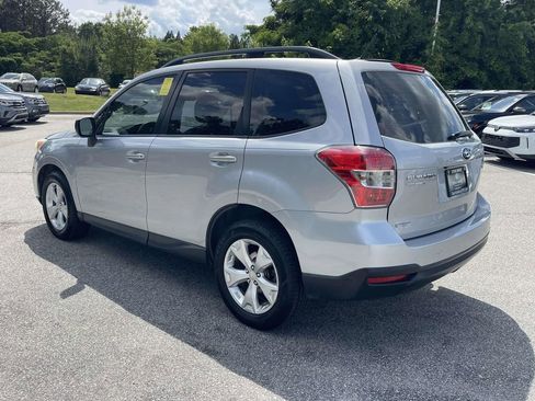 Used 2015 Subaru Forester 2.5i w/ Alloy Wheel Package AWD/4WD image 4