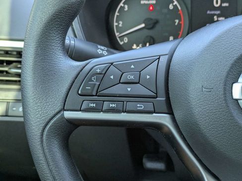 Used 2022 Nissan Altima 2.5 S FWD image 21