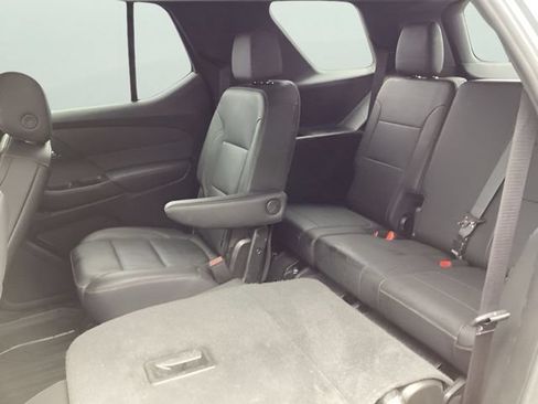 Used 2023 Chevrolet Traverse LT w/ LT Premium Package AWD/4WD image 20