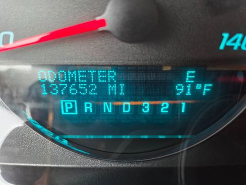 Used 2011 Chevrolet Impala LT FWD image 18