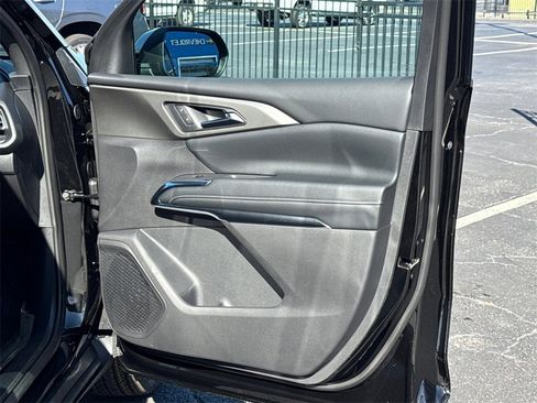 New 2026 Chevrolet Traverse LT w/ Driver Confidence Package image 15