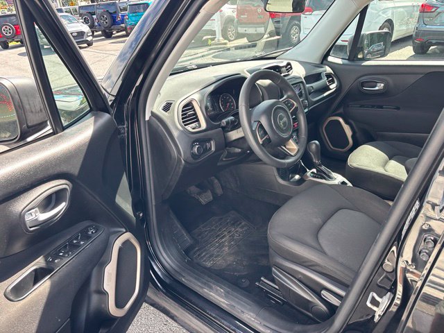 Used 2015 Jeep Renegade Sport w/ Power & Air Group FWD image 12