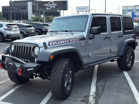 Used 2017 Jeep Wrangler Unlimited Rubicon AWD/4WD image 7