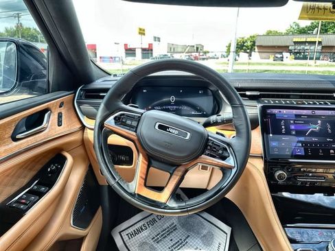 Used 2021 Jeep Grand Cherokee L Summit AWD/4WD image 13