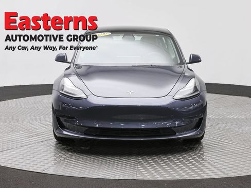 Used 2021 Tesla Model 3 Standard Range Plus RWD image 2