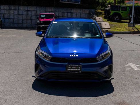 Used 2023 Kia Forte LXS FWD image 2