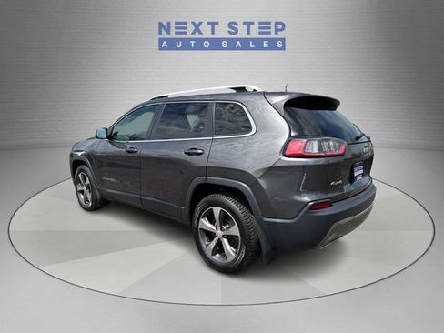 Used 2019 Jeep Cherokee Limited AWD/4WD image 5