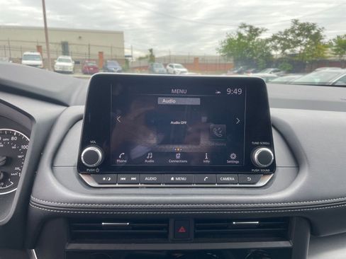 Used 2025 Nissan Rogue SV AWD/4WD image 20