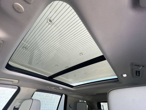 Certified 2023 GMC Yukon Denali AWD/4WD image 19