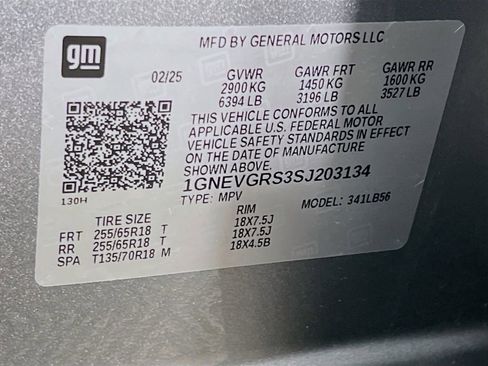 Used 2025 Chevrolet Traverse LT image 33