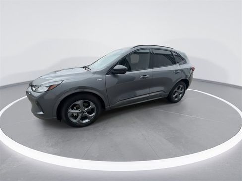 Used 2023 Ford Escape ST-Line w/ Tech Pack #1 image 4