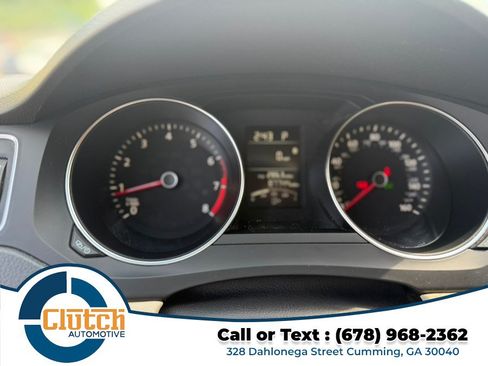 Used 2015 Volkswagen Jetta SE FWD image 15