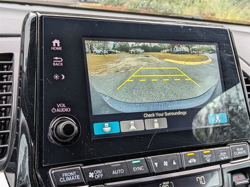 Used 2023 Honda Odyssey Sport image 24