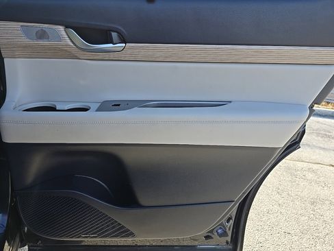 Used 2021 Hyundai Palisade Limited image 41