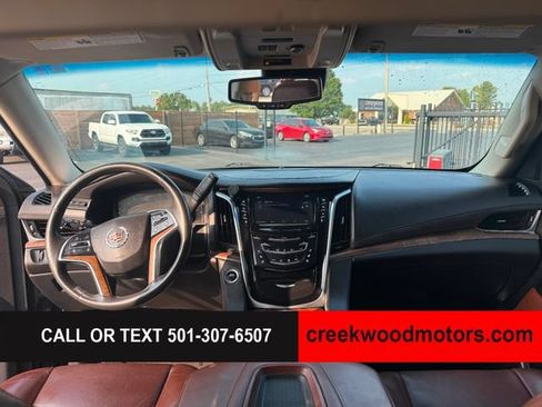 Used 2015 Cadillac Escalade Premium AWD/4WD image 9