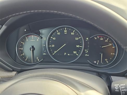 New 2025 MAZDA CX-5 Signature image 16