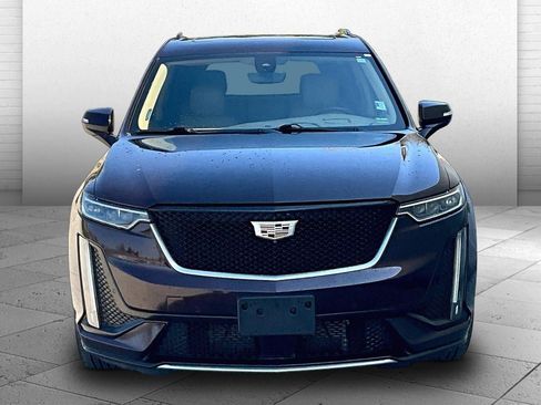 Used 2021 Cadillac XT6 Sport w/ Platinum Package AWD/4WD image 2