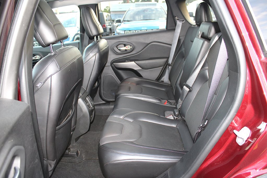 Certified 2021 Jeep Cherokee Limited AWD/4WD image 8