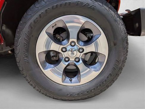 Used 2016 Jeep Wrangler Unlimited Sahara w/ Max Tow Package AWD/4WD image 20