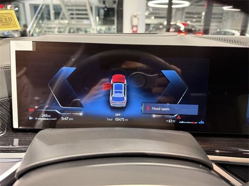 Used 2026 BMW X7 xDrive40i w/ M Sport Package image 21