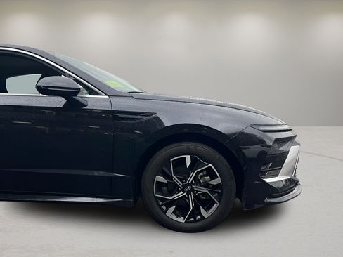 Used 2025 Hyundai Sonata SEL FWD image 27